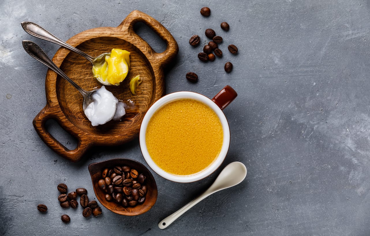 Privé : Le “bulletproof coffee” : le nouveau cocktail qui stimule vos performances ?